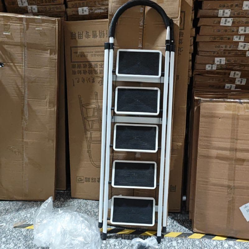 Escalera 148*43*72cm de Hierro de 5 Peldaños en Color Blanco5 — foto 3