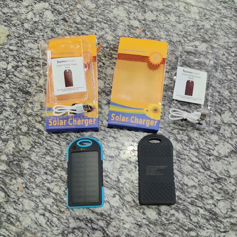 10000mAh 1psc Carga portátil solar de (mezcla de negro puro y negro y azul)() — foto 5